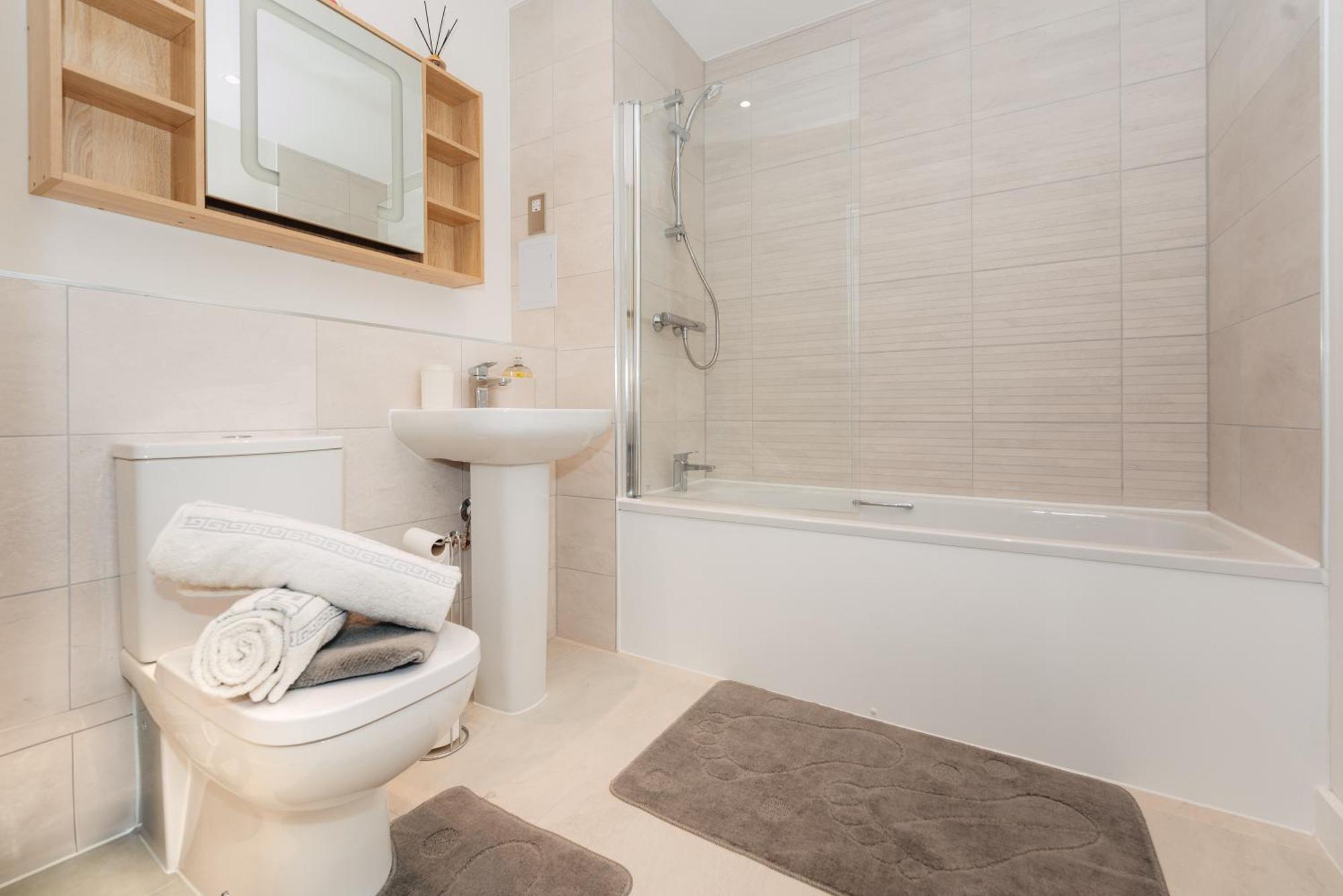Lux 3bdr Riverside Duplex Mansionette By Lcy & Excel I 20mins To