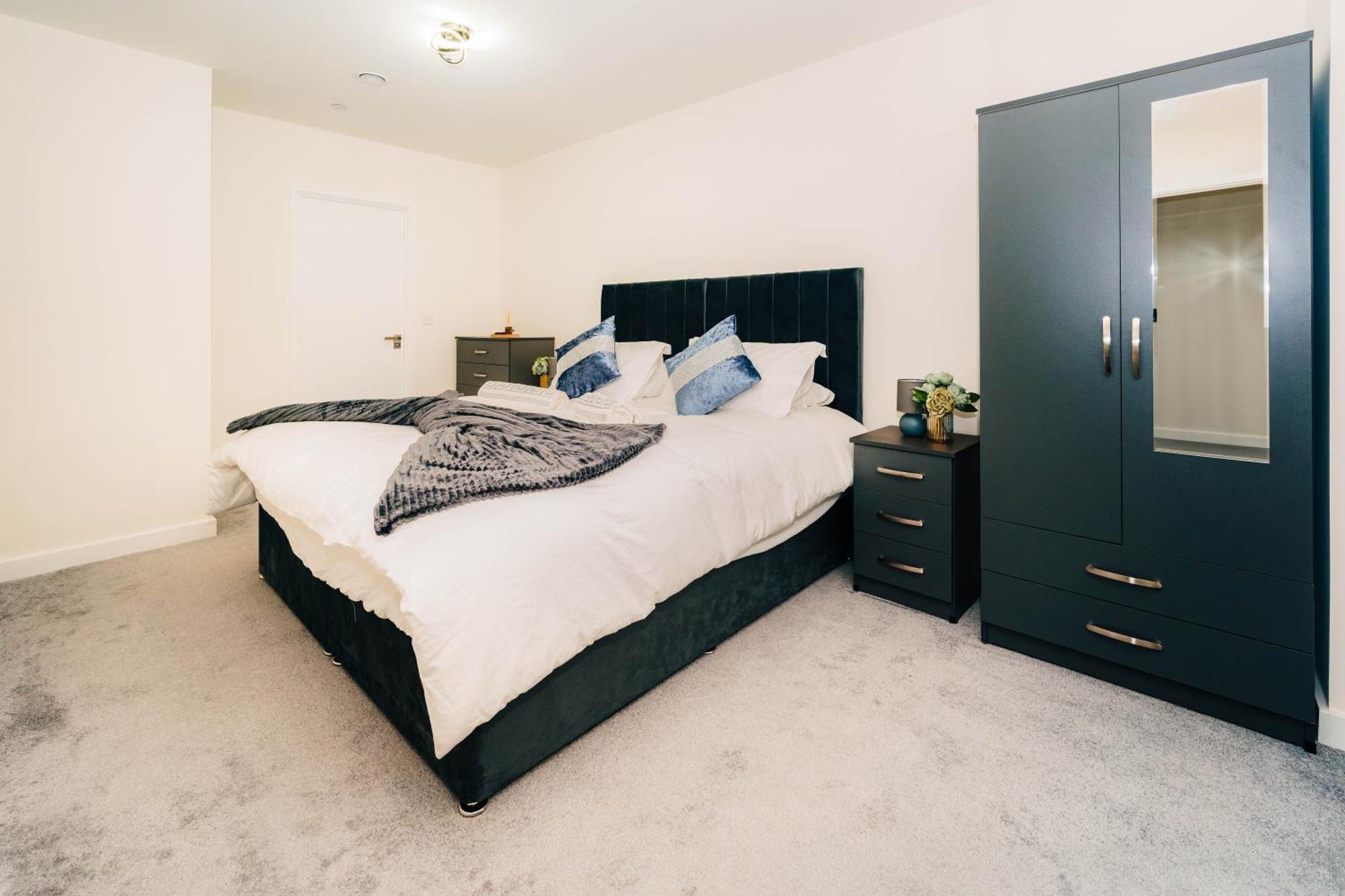 Apartment Lux 3bdr Riverside Duplex Mansionette By Lcy & Excel I 20mins To *